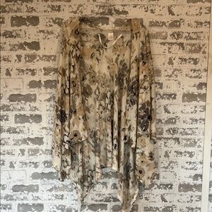 Source Unknown Floral Kimono Top - Beige and Black
